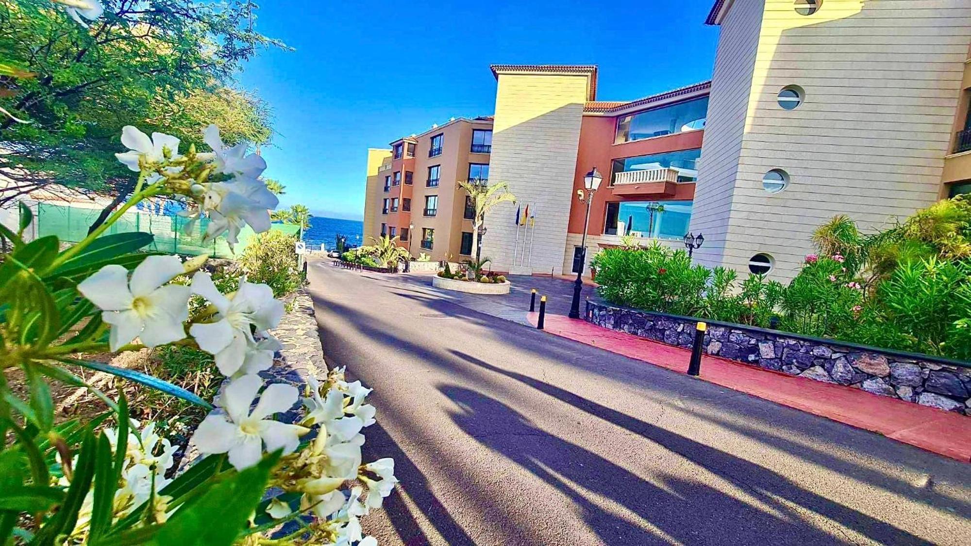 Best4U Nautico San Miguel de Abona Exterior photo